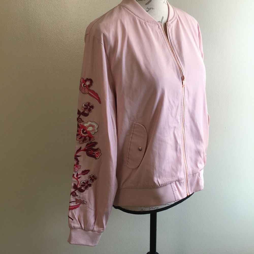 MINKPINK Bomber Jacket embroidered Large Pink